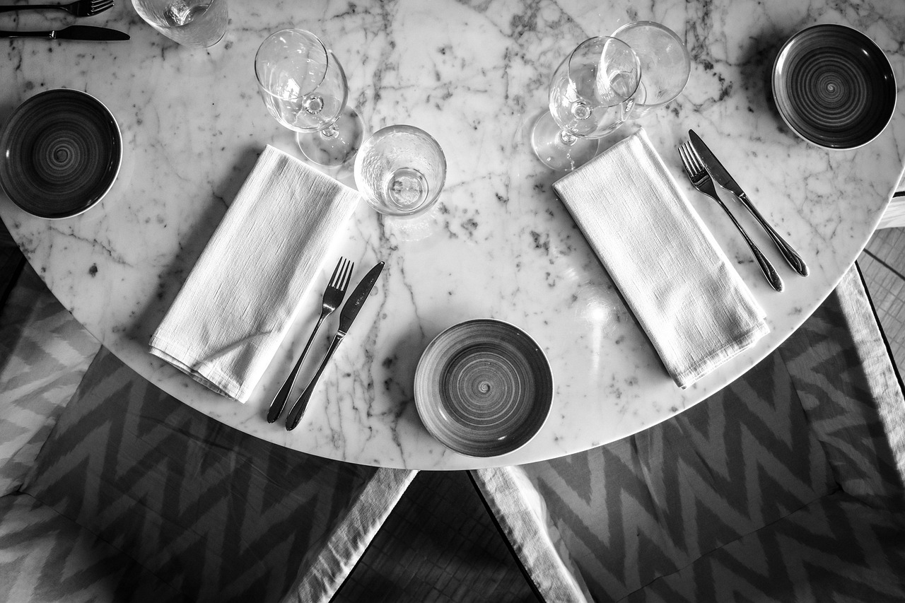 découvrez les événements historiques marquants qui ont façonné le monde. explorez des périodes clés, des figures emblématiques et les conséquences significatives de ces moments dans l'histoire. plongez dans une analyse approfondie et enrichissante des événements qui ont impacté notre société.